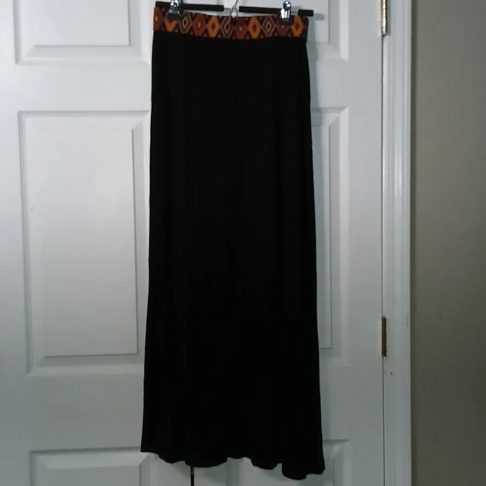 Riley & James  black aztec maxi skirt Sz S
